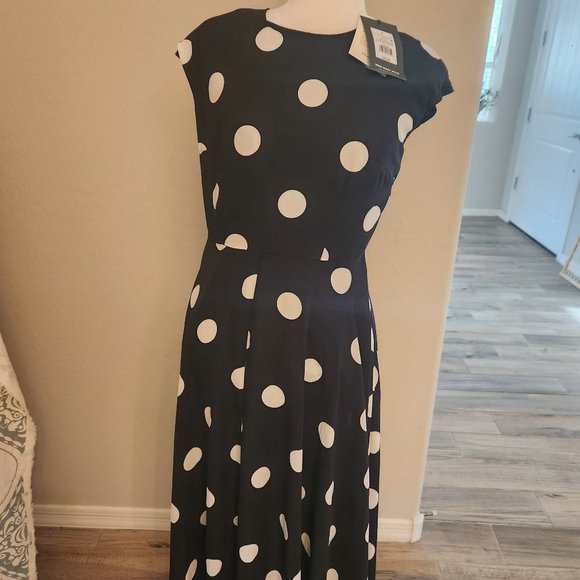 Who What Wear Dresses & Skirts - Who What Wear Black and White Polka Dot Dress. NWT. Size Small.